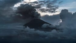 Bali Volcano: Imminent Risk of Eruption – Evacuation started