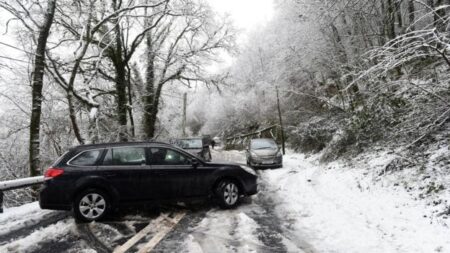 Weather Update as the Temperature Drops to -12 Outside – Travel Chaos!!!