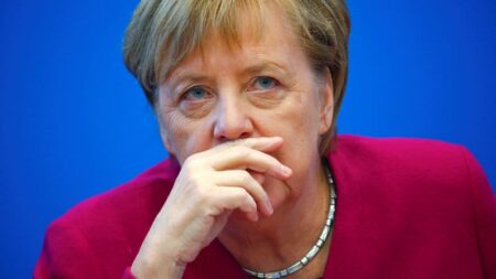 Merkel to step down