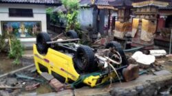 Indonesia is hit by a deadly Tsunami – over 70 killed