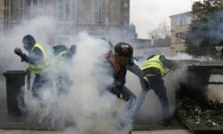 80,000 ‘Yellow Vests’ take to the streets in Violent protests -Video of police beating women!