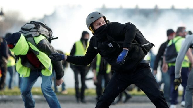 Yellow Vest protesters, demonstrate for the 14th consecutive weekend