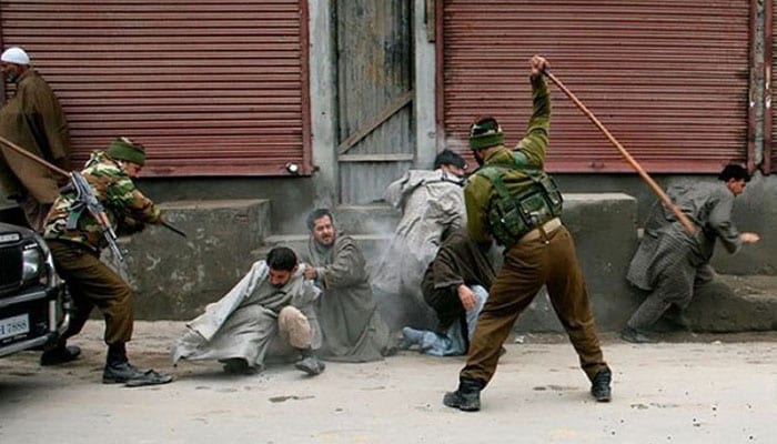 Indian Troops kill 3 Muslims in Kashmir and injures more
