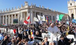 Pope Francis tightens up child sexual abuse laws