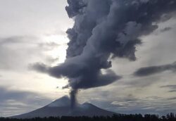 Breaking News: Volcano erupts in Papa New Guinea