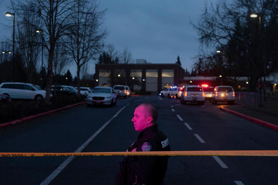 Shooting in an American school leaves 3 dead!