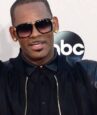 r kelly faces another charge