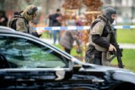 Czech gunman kills 6 in hospital