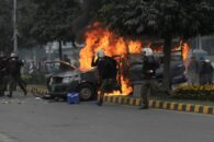 Pakistani lawyers storm hospital, brawl with police and staff - 3 dead