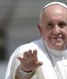Pope apologises for slapping woman's hand to free himself from her grip