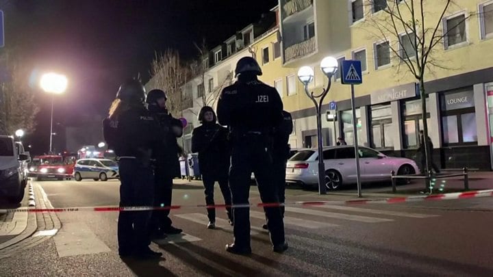 at least 8 dead in germany drive by shootings