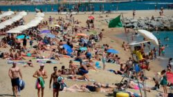 Spain to welcome tourists from 1 July with no quarantine