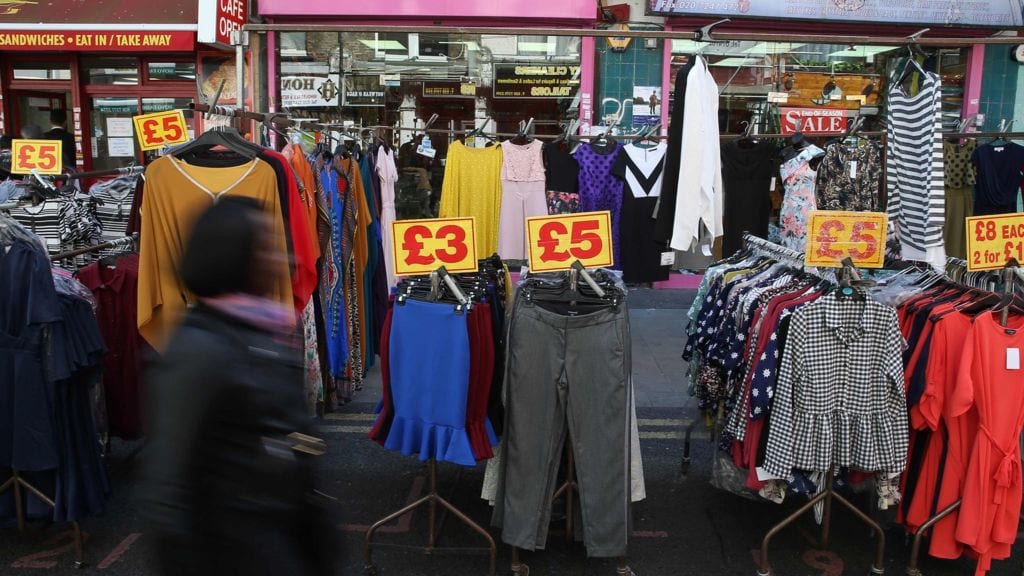 UK's inflation rate rose 0.6% - Clothing and games push up UK shop prices