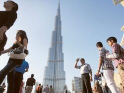 dubai tourists resources1 16a31077a78 large - WTX News Breaking News, fashion & Culture from around the World - Daily News Briefings -Finance, Business, Politics & Sports News