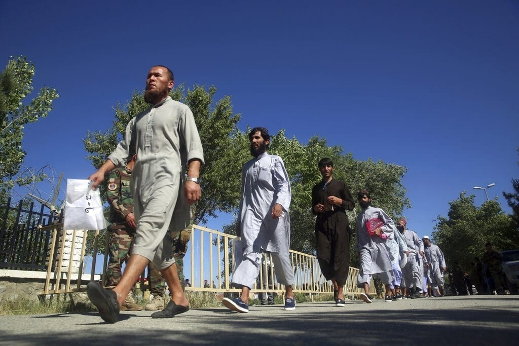 A critical stage - Afghan releases prisoners