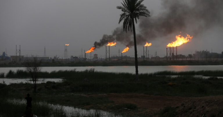 ISIS claims responsibility for rocket attack on Iraqi oil refinery