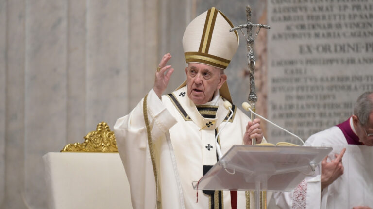 Pro-lockdown Pope gets political on Covid-19 again, condemns those who traveled over the holidays despite pandemic