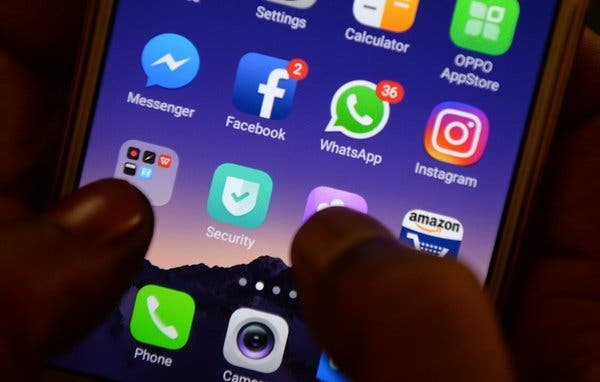 Facebook down and-Instagram down Whatsapp down-for-US-users