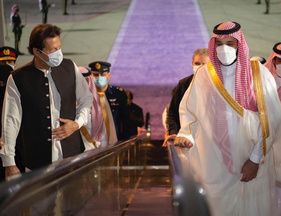 Saudi Prince MBS welcomes Imran Khan 