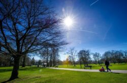COVID-19: UK on a ‘knife edge’ as Britons bask in sunnier weather -SAGE scientist 