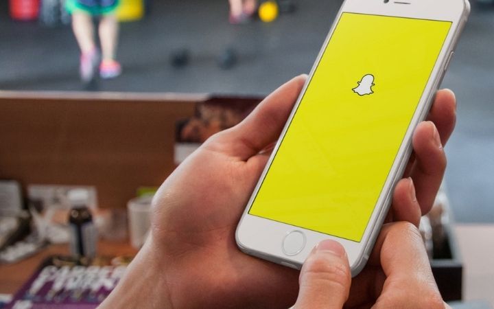 UAE: Man ordered to pay over Dh7,000 for posting woman's Snapchat photos