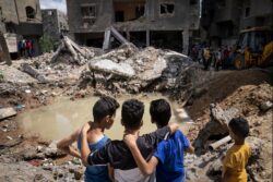 200,000 Palestinians in need of health aid - WHO