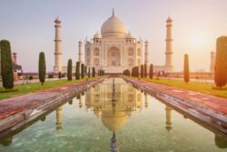 India Reopens Taj Mahal as Pandemic’s Second Wave Ebbs
