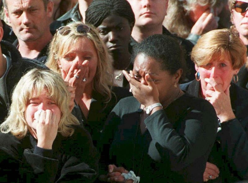 princess diana funeral princess diana 60 london kensington palace princess diana statue unveiling kensington palace