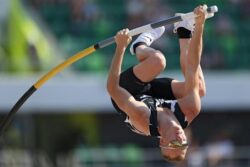 Australian athletics team in isolation at Tokyo Olympics after American tests Covid positive