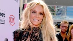Britney Spears’ dad will exit conservatorship, but not yet 