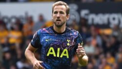 Striker Harry Kane ends Man City speculation