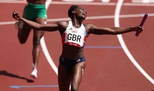 Never any doubt’ Team GB smash national record in women’s 4x100m relay heat