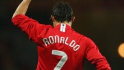 Breaking: Cristiano Ronaldo officially signs for Manchester United