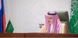 Saudi Foreign Minister assures Algerian counterpart of support amid fires