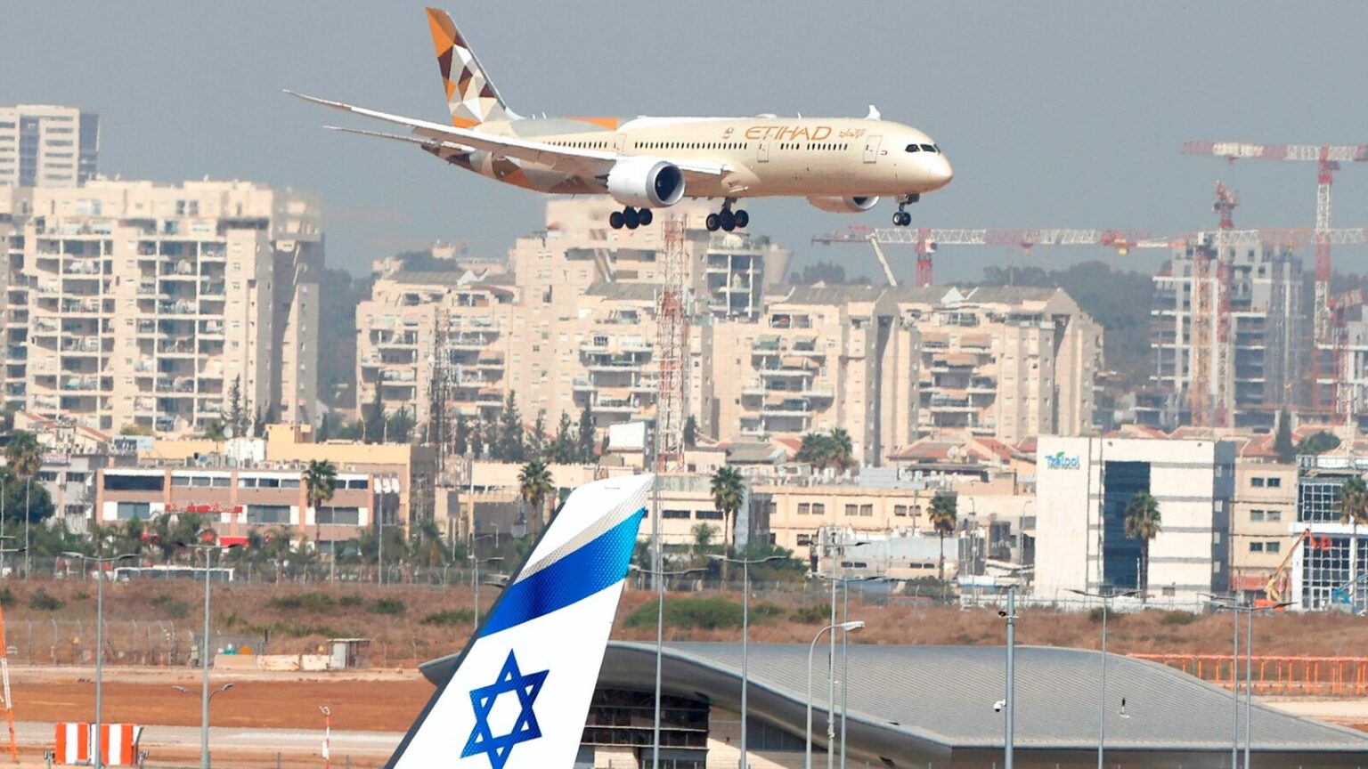 UAE opens visa free travel for Israeli citizens