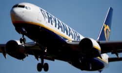 Ryanair bans Covid refund passengers from boarding new flights