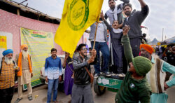 India to repeal farmers law after a year of protests – Victory for farmers