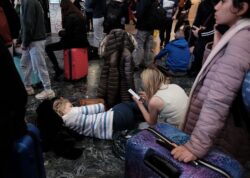 Euston delays: Train passengers forced to sleep on station floor amid travel chaos