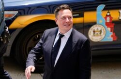 Musk vows to sell Tesla stock if UN shows how B will solve world hunger
