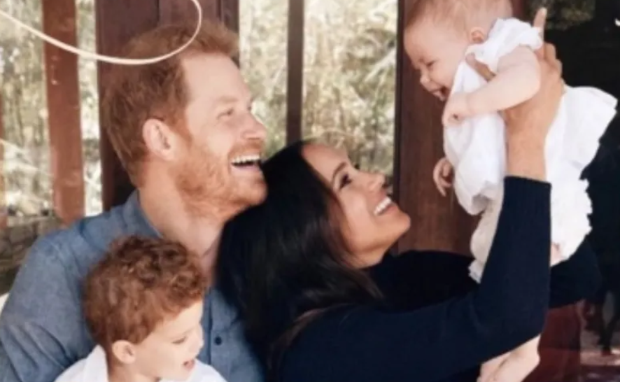 Prince Harry and Meghans Christmas Card attracts huge applause, fans gush over Lilibets first image