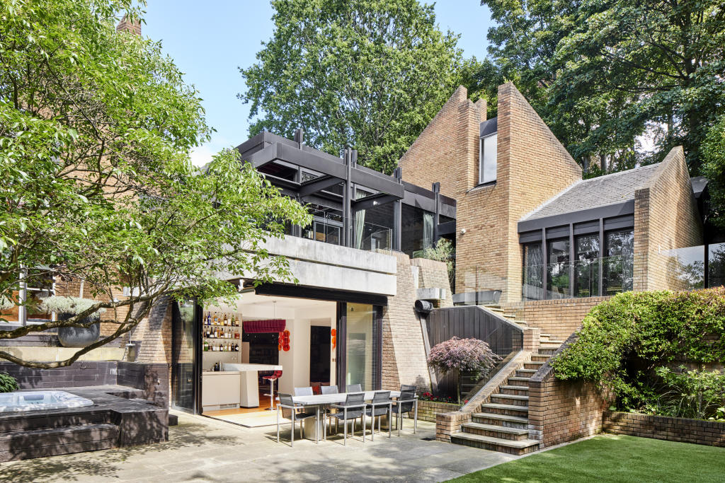 Luxury homes in North London