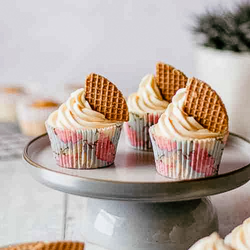 Dutch Stroopwafel cupcakes - easy recipe packed full of flavour!