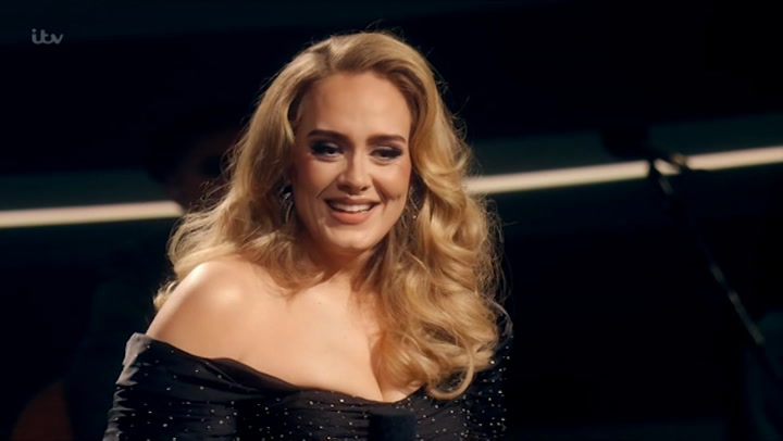Adele bans unvaccinated fans from attending upcoming concerts