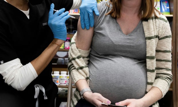 Covid vaccinations lag among pregnant Americans amid surge in cases