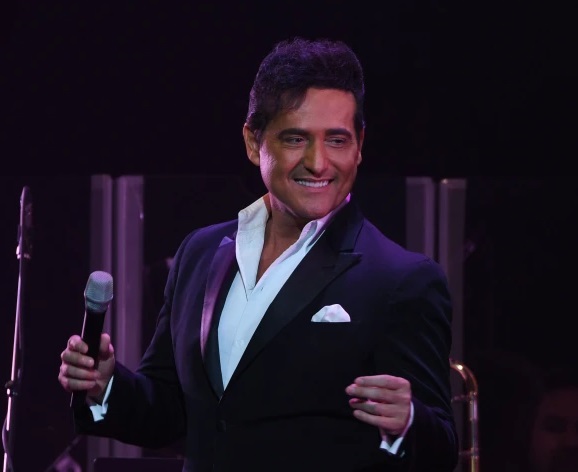 IL Divo singer Carlos Marín is reportedly in an induced coma after being rushed to hospital.