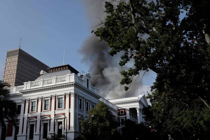 Fire at South African parliament in Cape Town