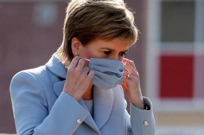 Covid Scotland: Nicola Sturgeon to update recalled Scottish Parliament as daily cases reach record high at 20,217