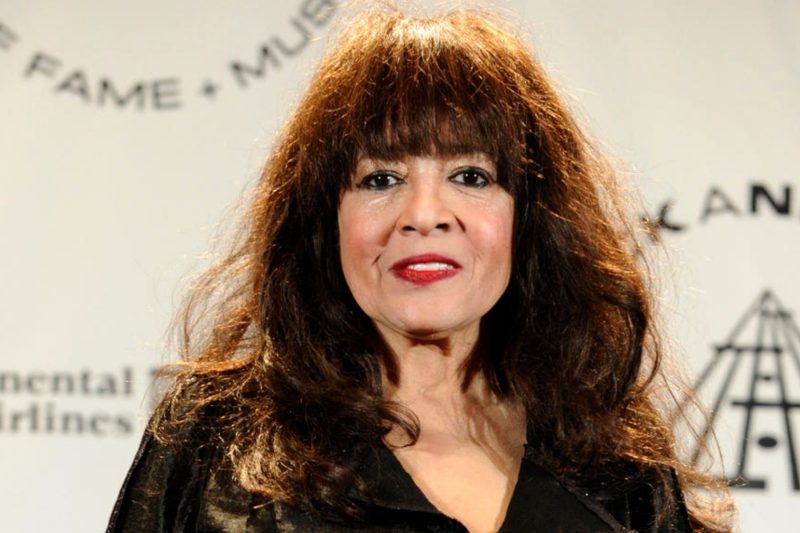 Ronnie Spector, pop singer who fronted the Ronettes, dies aged 78