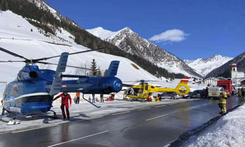 Nine killed in three days after more than 100 avalanches hit Austria