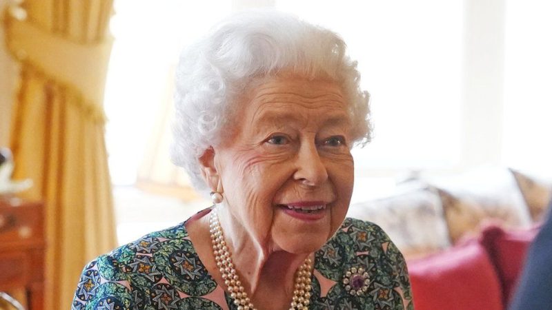 Queen cancels engagements as mild Covid persists